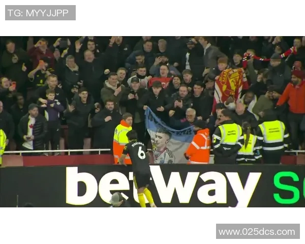 马克龙亲临足球比赛现场视频直播精彩瞬间回顾与分析